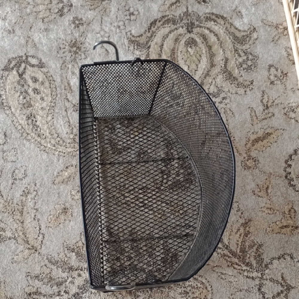 Black Metal Mesh Wall Basket